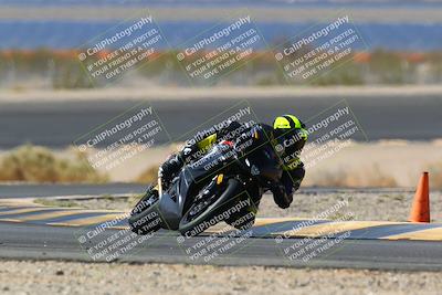 media/Apr-10-2022-SoCal Trackdays (Sun) [[f104b12566]]/Turn 14 (10am)/